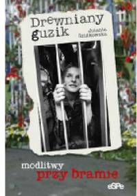Drewniany guzik - Jolanta Szulkowska