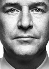 Politics: Between the Extremes - Nick Clegg