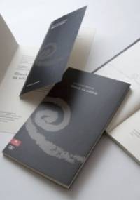 Ślimak na asfalcie - Jerzy Lucjan Woźniak